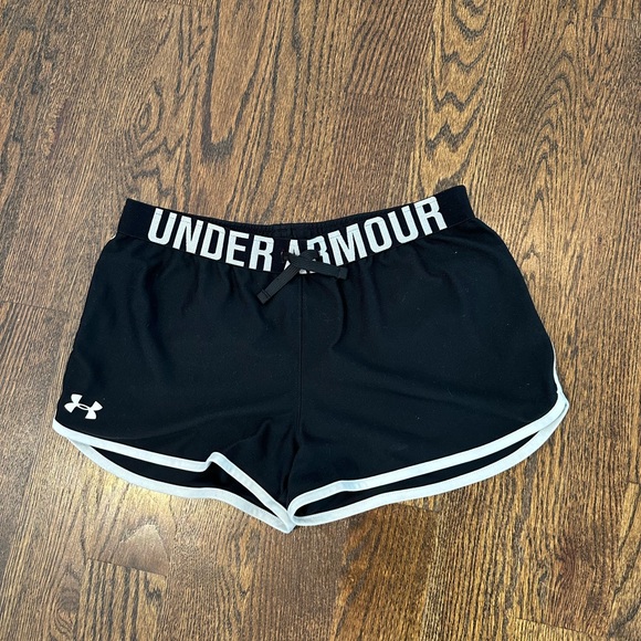 Girls Under Armour Athletic Shorts set of 2. Mint condition. Size youth XL. - Picture 7 of 9